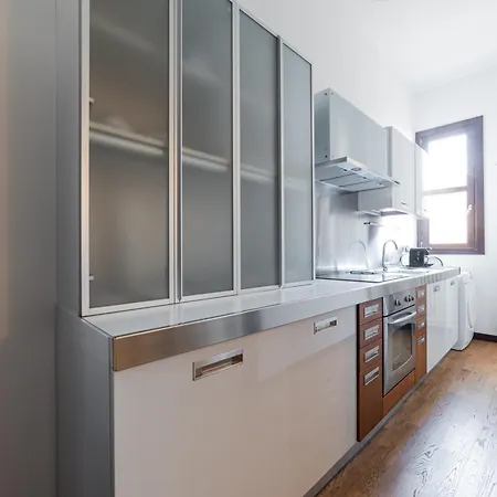 Lucana Appartement *